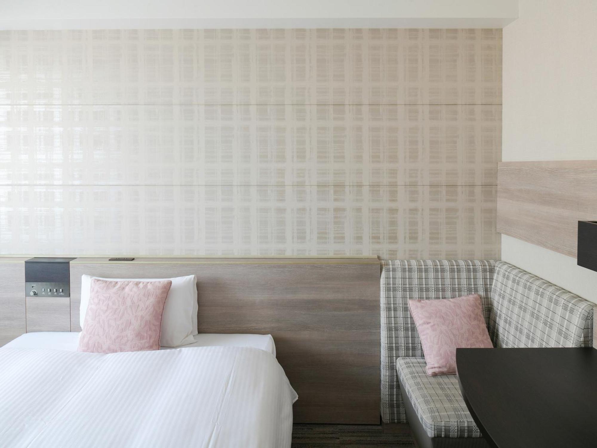 Vessel Inn Shigamoriyama Station Екстериор снимка